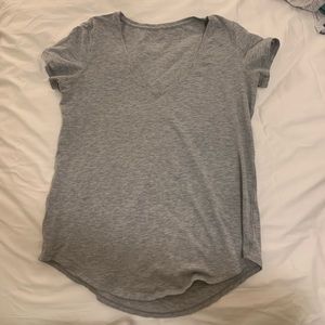 Lululemon Grey tee